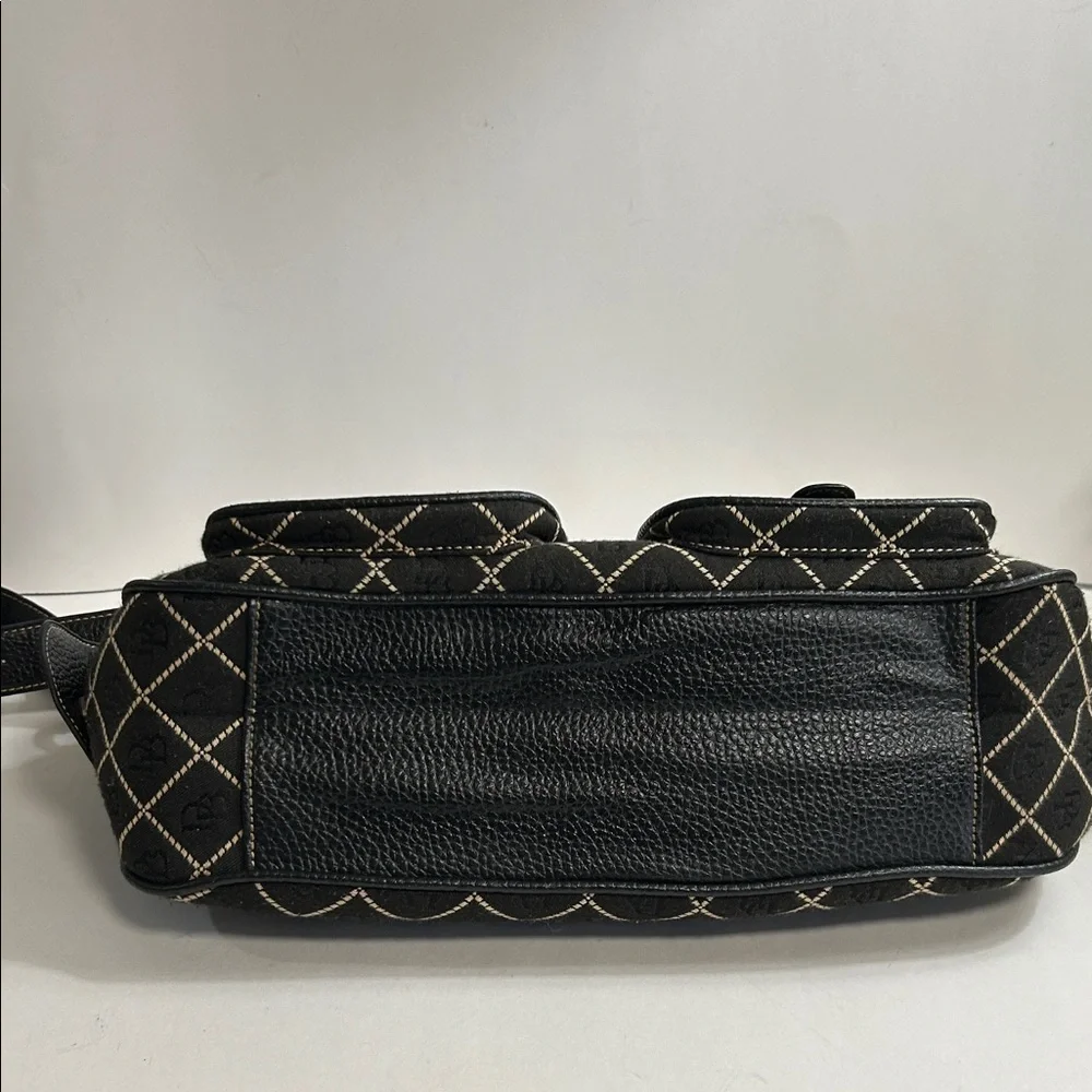 Chic Black Quilted Shoulder Bag